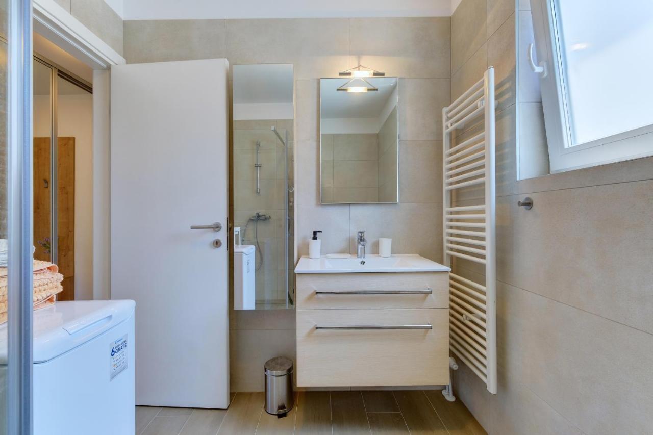 Apartments Hemetek Veli Lošinj Zewnętrze zdjęcie